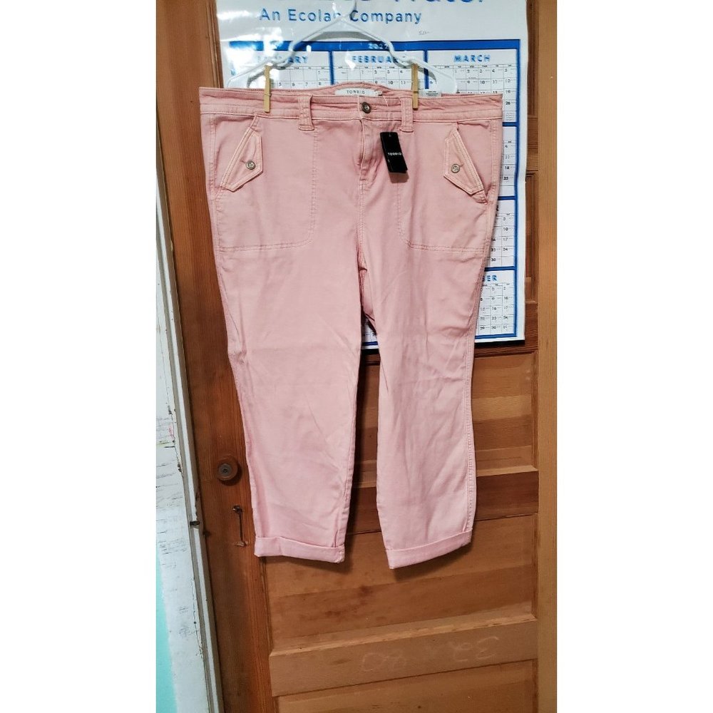 Torrid Capris